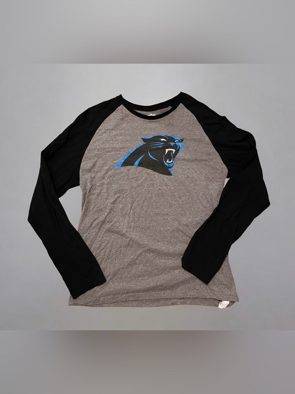 NFL Team Apparel Carolina Panthers Men's L Gray/Black Raglan LS Shirt